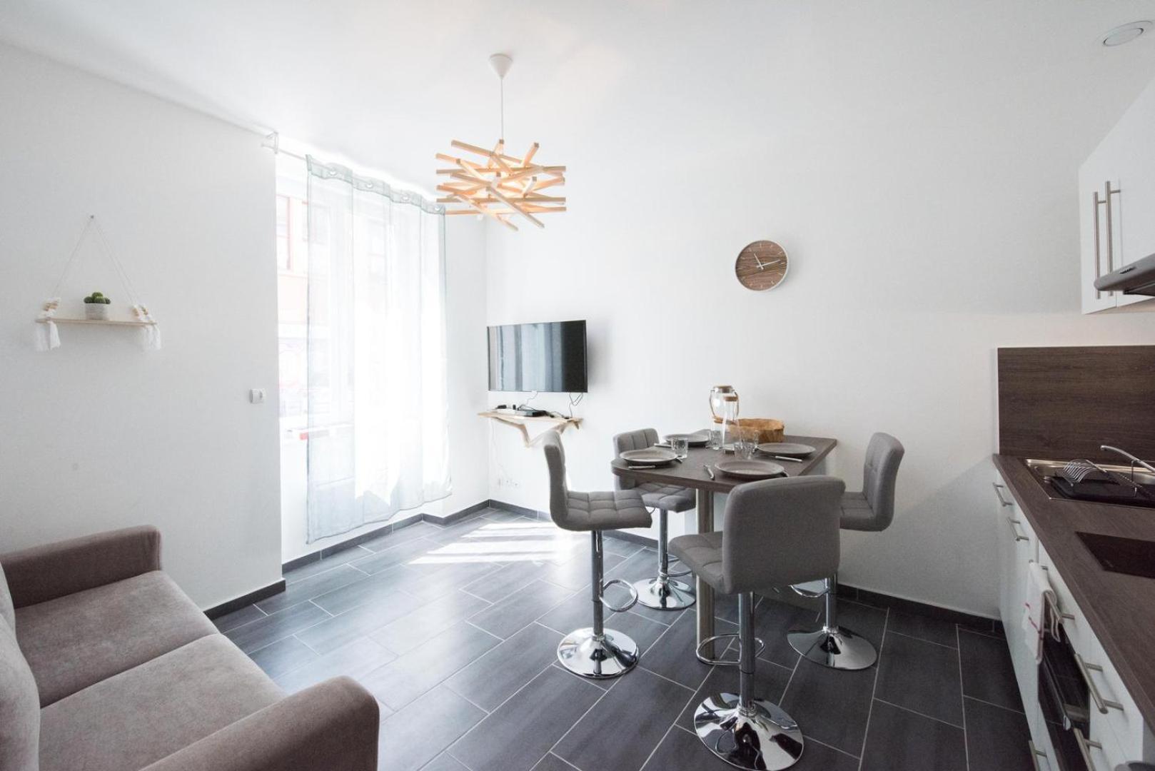 Le Hirvi - Cocon Zen Et Epure A 10Min Vieux Lyon Lejlighed Eksteriør billede